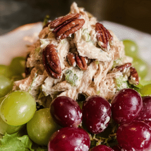 Easy Chicken Salad with Grapes and Pecans