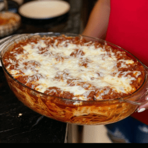 MILLION DOLLAR SPAGHETTI CASSEROLE